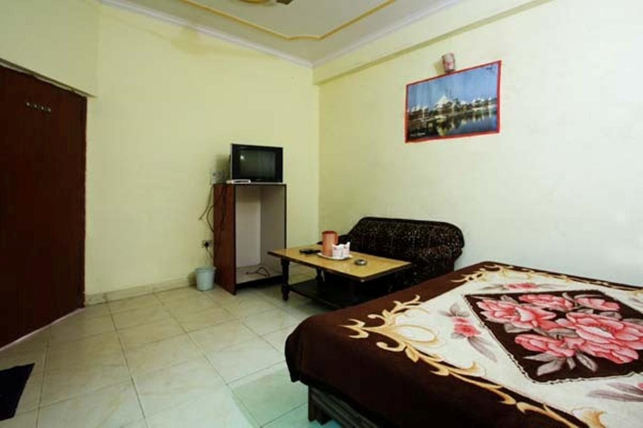 Hotel Viren Residency Agra Rum bild
